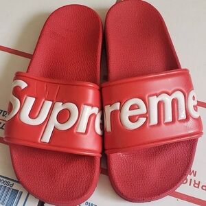 Supreme slides
